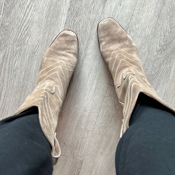 VINTAGE COWBOY BOOTS 80s buckskin leather interior vibram soles COWGIRL WESTERN - Picture 3 of 16